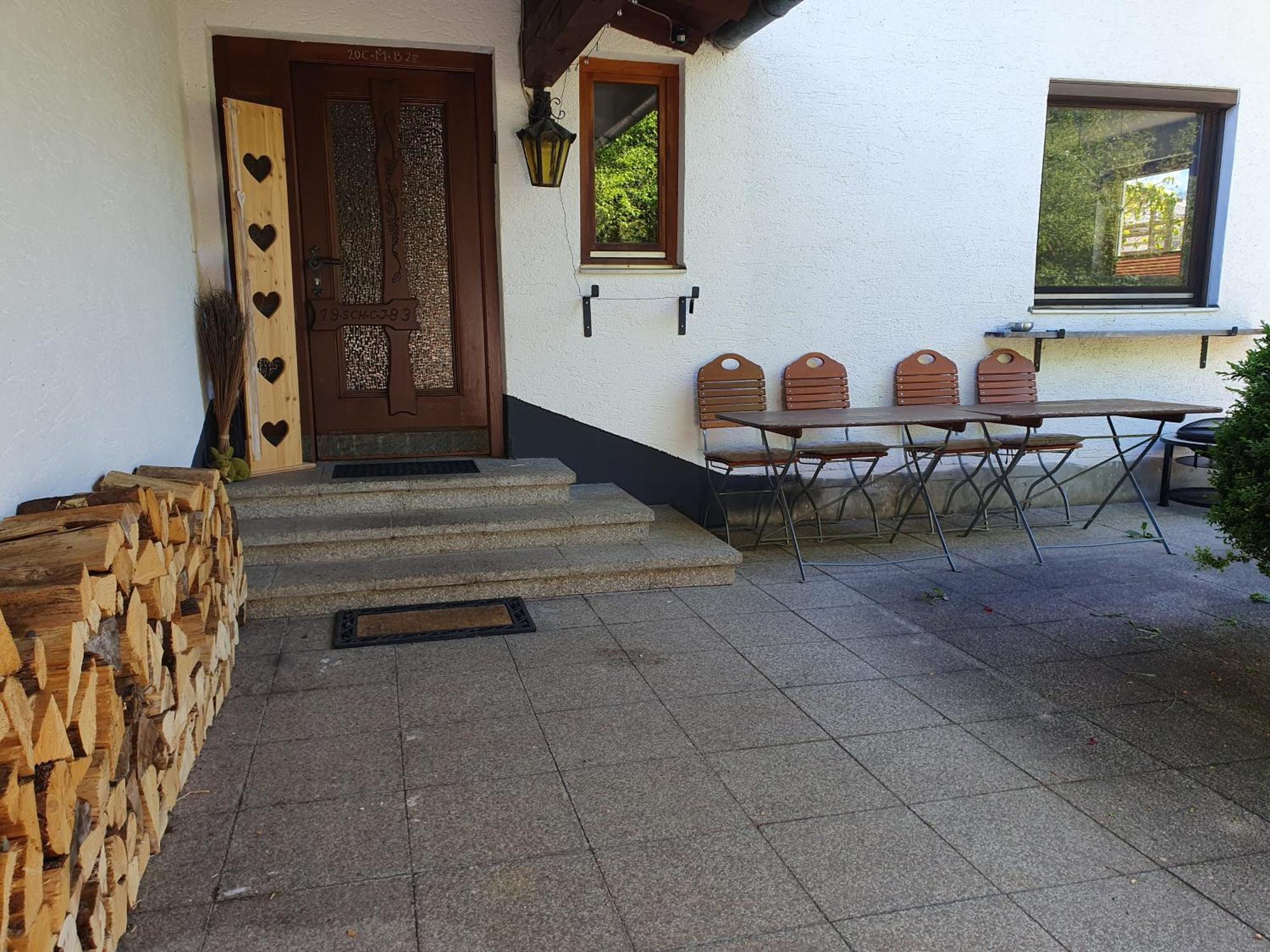 Lechufer, 80M2, Haushaelfte Mit Privatem Eingang, Kaminofen, Terrasse, Garten Пинсванг Экстерьер фото